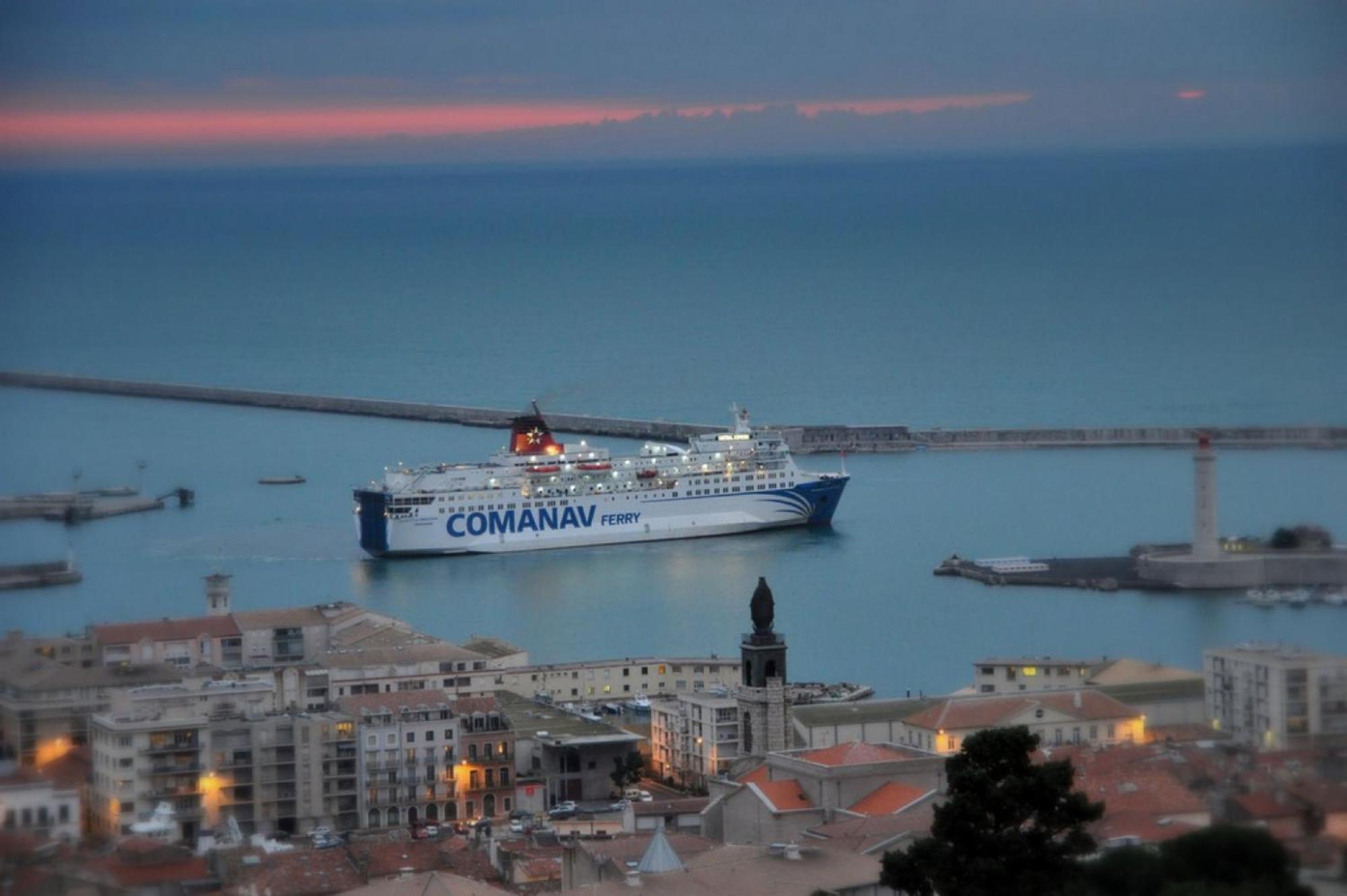 "Luigi" Balcon Sur La Mer Et Le Port De Сет Экстерьер фото